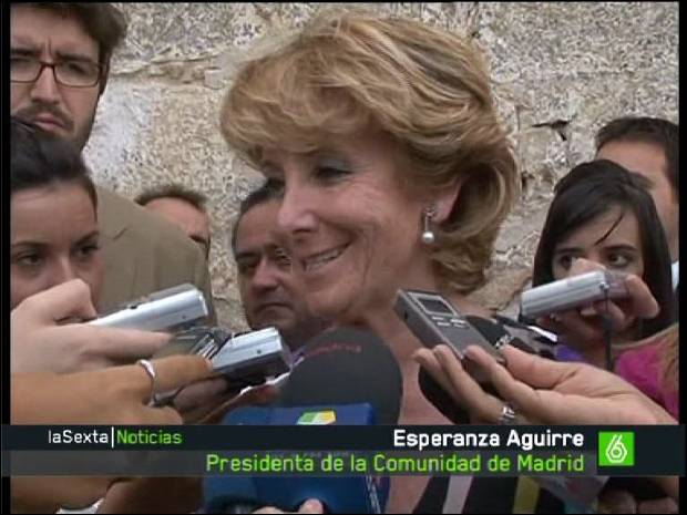 La Presi, Esperanza Aguirre, en una rueda de prensa