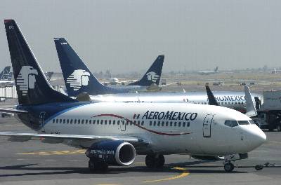 Aterriza en México un avión con secuestradores cargados con explosivos
